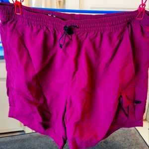 Columbia Sportswear Shorts Medium